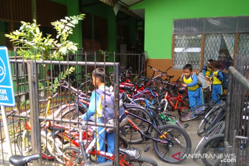 Minat siswa bersepeda di SDN 01 Gandaria Selatan meningkat