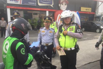 10 personel disiagakan amankan jalur sepeda Tomang Raya