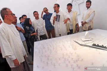 Pameran asitektur karya Andra Matin