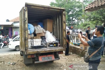 Barang bukti pembuatan narkotika di Tasikmalaya diangkut ke Jakarta