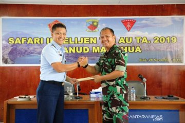 Prajurit TNI AU di Biak agar cerdas bermedia sosial