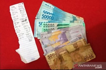 Bermula Dari Laporan Warga, Polisi Agam Bekuk Bandar Togel Di Warung -  Antara Sumbar