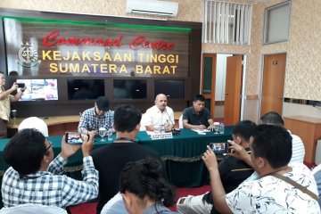 Kejati Sumbar buru tujuh terpidana korupsi