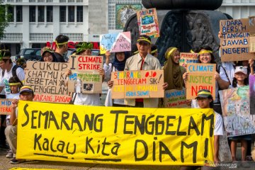 Aksi "Climate Strike" peduli perubahan iklim
