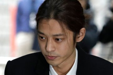 Jung Joon-young dan Choi Jong-hoon dipenjara karena kasus pemerkosaan