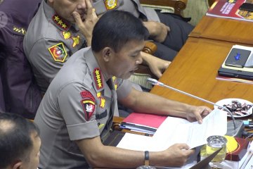 Kapolri sebut Ketua KPK terpilih tak perlu mundur dari Polri