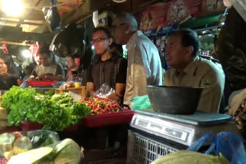 Kemendag temukan gula di Bandung dijual di atas HET