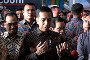 Jokowi sebut calon dewas KPK masih digodok