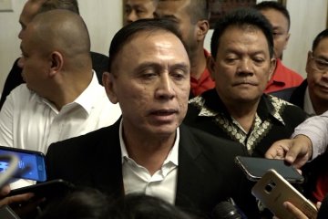 Resmi jadi Ketum PSSI Iwan Bule klaim komit berantas mafia bola