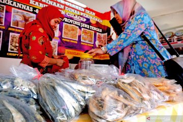 Kemarin, Hari Ikan Nasional hingga harga minyak dunia "rebound"