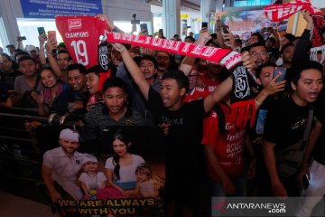 Klasemen Liga 1 sepak bola Indonesia hingga 32 pertandingan