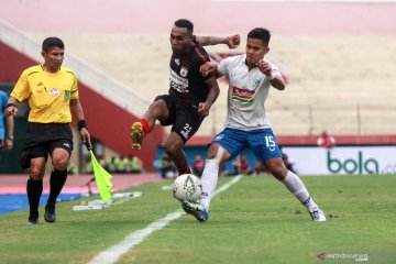 Persipura kalahkan PSIS Semarang