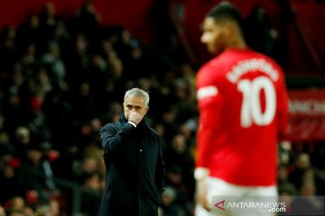 Manchester United vs Tottenham Hotspur, Mourinho rasakan kekalahan pertama