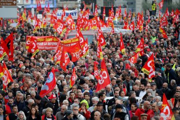 Menteri: Polisi tangkap 540 orang selama protes Hari Buruh di Prancis