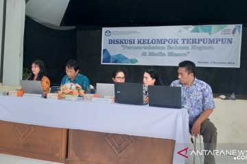 Media diharapkan ikut memartabatkan bahasa Indonesia