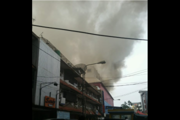 Kebakaran Lokasari Square diduga akibat arus pendek di toko kacamata