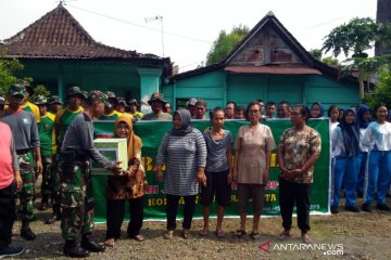 TNI bersih-bersih rumah Brigjen Slamet Riyadi di Hari Juang AD