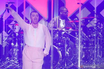 Penampilan Sam Smith di konser iHeartRadio Jingle Ball