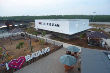 "Rest Area" 360 Tol Semarang-Batang jadi destinasi wisata baru