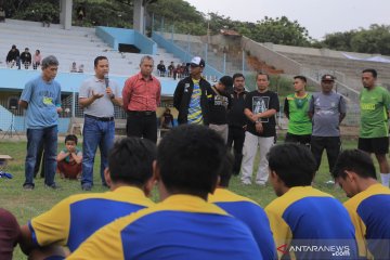 Wali Kota Arief targetkan Persikota Tangerang lolos Liga 2