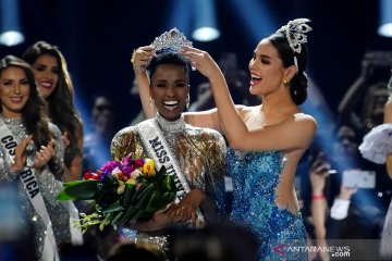 Zozibini Tunzi terpilih menjadi Miss Universe 2019