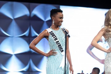 Zozibini Tunzi dari Afrika Selatan jadi Miss Universe 2019