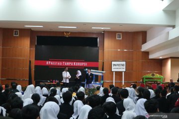 Siswa SMK tanya hukuman mati untuk koruptor ke Presiden Jokowi