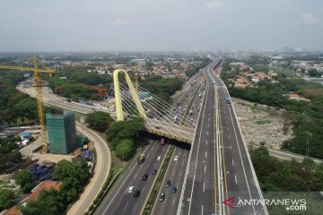 Menteri Kabinet Indonesia Maju hadiri peresmian tol layang Japek