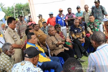 Bupati Jayapura Apresiasi Kerjasama Masyarakat Distrik Kaureh