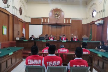 Terdakwa kasus perusakan Polsek Tambelangan divonis berbeda