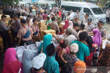 Baharkam Mabes Polri bantu ribuan warga prasejahtera Sampang