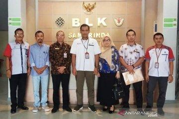 Disnakertrans Barsel Gandeng Blk Samarinda Latih Operator Alat Berat Antara News Kalimantan Tengah Berita Terkini Kalimantan Tengah