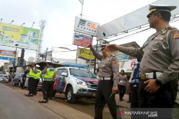 Polda Jawa Barat larang warga berwisata menggunakan mobil bak terbuka