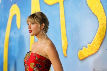 Taylor Swift dan Jennifer Hudson hadiri pemutaran perdana film Cats