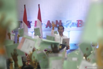 Presiden Jokowi bagikan seribu sertifikat tanah di Kaltara