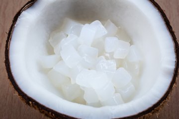 Disinformasi nata de coco terbuat dari plastik