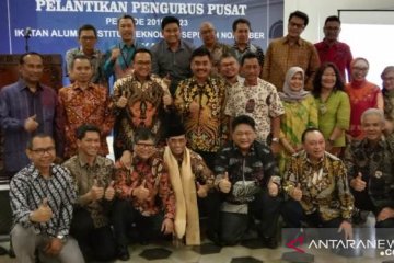 Ketua Umum IKA ITS lantik pengurus periode 2019-2023