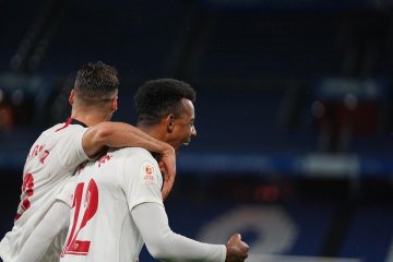 Sevilla dan empat tim La Liga lain melenggang putaran kedua Piala Raja