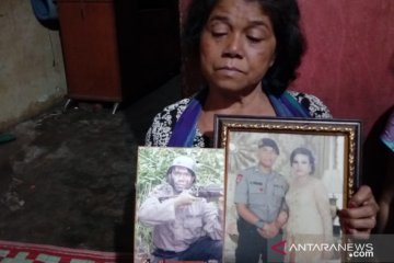 Brimob tewas di Papua disemayamkan di rumah orangtuanya di Pekanbaru