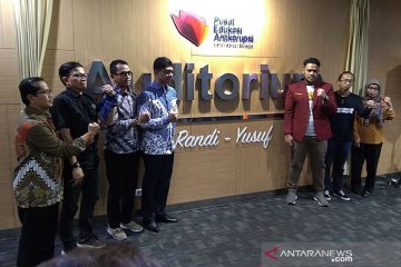 KPK resmi abadikan Randi dan Yusuf sebagai nama auditorium