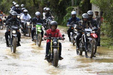 Presiden harap peningkatan akses jalan diikuti pembangunan sosial