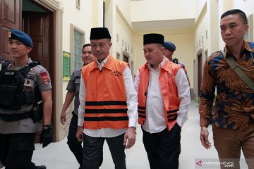 Sidang perdana kasus korupsi fee proyek Lampung Utara