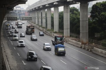 Kemenhub siapkan aturan transportasi jalan hadapi normal baru