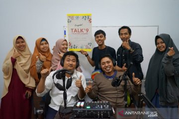 FKIP Unismuh Makassar luncurkan radio internet Podcast Talk9