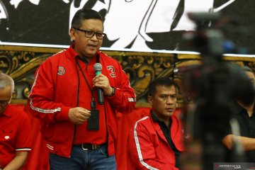 Merapatnya Hengky Kurniawan, Hasto: Kami tak punya tradisi bajak kader