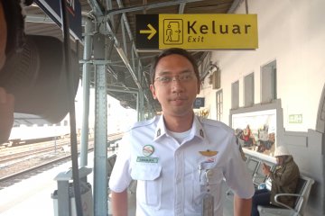 Kereta api tujuan Stasiun Pasar Turi Surabaya jadi favorit liburan