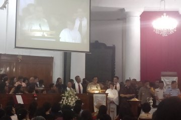 Anies berharap jemaat turut doakan Jakarta