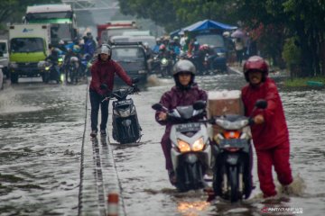 Terobos banjir di Bandung