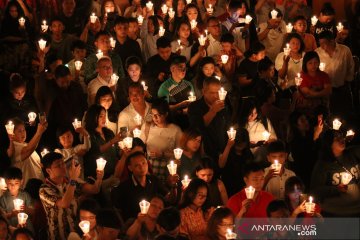 Ibadah malam Natal di Surabaya