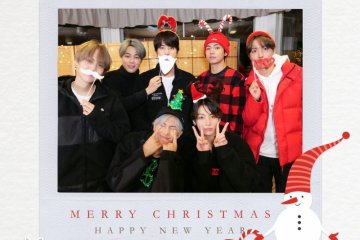 Pernak pernik Natal ala BTS hingga Katy Perry